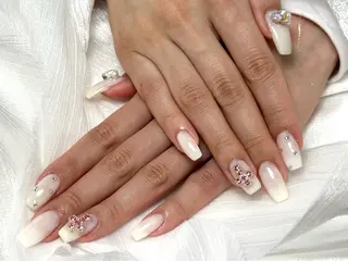 ネイル Astéria nail salonのネイルデザイン