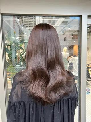 セミロング カラー 🌷横浜/レイヤー /艶カラー🌷のヘアスタイル