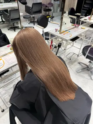 ミディアム カラー 【🥀履歴修正🥀】 ハイトーン職人/拓真のヘアスタイル