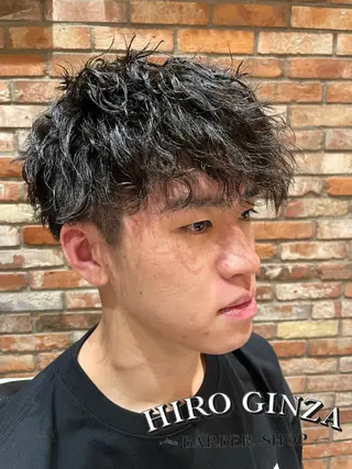 ミディアム パーマ ヒロ銀座 石川 昂のヘアスタイル