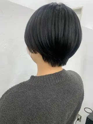 ショート レイヤー ハイトーン 暖色⭐︎KANAKOのヘアスタイル