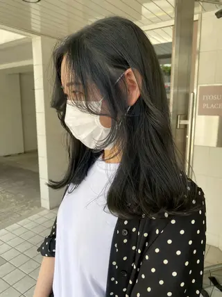 ミディアム カラー Pia ツボイ ケイタのヘアスタイル