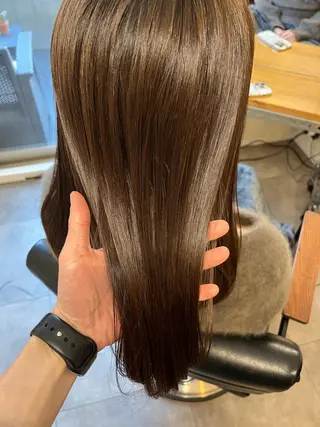 セミロング OFF YUYAのヘアスタイル