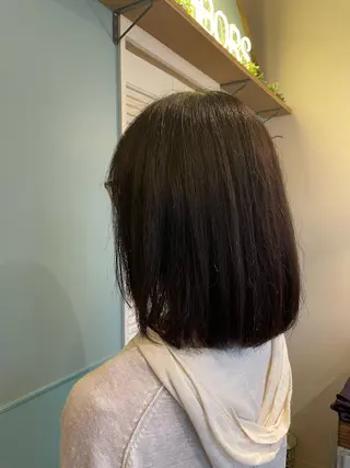 ミディアム 鈴木 彩花のヘアスタイル
