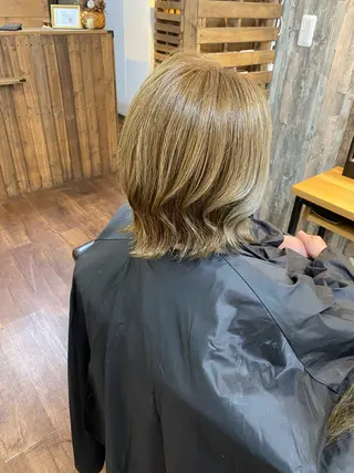 ショート カラー Luzir⭐︎ GEN⭐︎のヘアスタイル