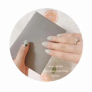 ショート ネイル 👑enen style👑のネイルデザイン