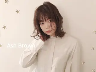 ミディアム カラー 市川 千夏のヘアスタイル