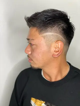 ショート メンズ 岡本 宗士のヘアスタイル