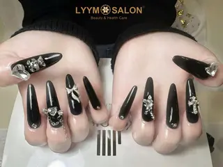 ネイル LYYM Salonのネイルデザイン