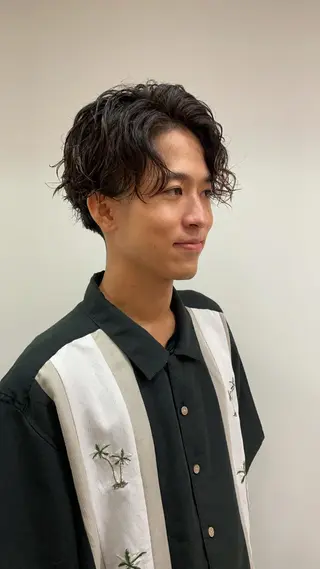 ショート パーマ メンズ メンズパーマのプロ 川野翔太のヘアスタイル