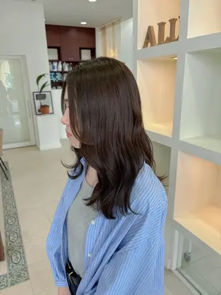 ミディアム alu yuinaのヘアスタイル