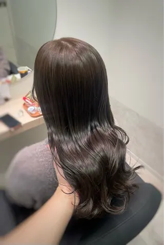 セミロング 東梅田エリアカラー ヘアセットNo. 1のヘアスタイル