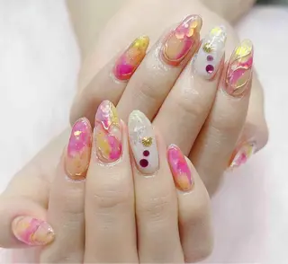 ネイル MoonNail ユリ🌸のネイルデザイン