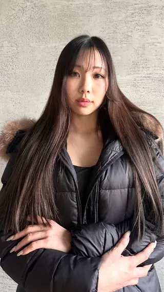 ロング KA SU MIのヘアスタイル
