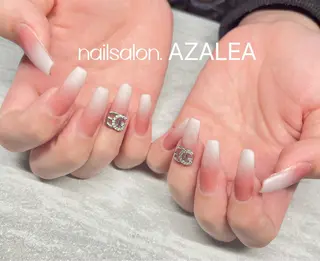 ネイル R inのネイルデザイン