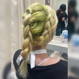 ミディアム ハイトーン募集中 💜✝️荒川優輝のヘアスタイル