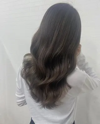 セミロング 山本 瑞姫のヘアスタイル