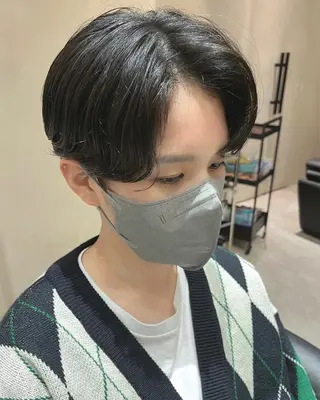 ショート ⚡メンズパーマフ ェードカットTomyのヘアスタイル