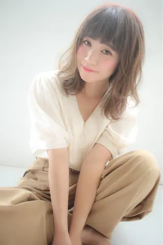 セミロング うる艶/レイヤー 🪞池袋LAND🪞のヘアスタイル