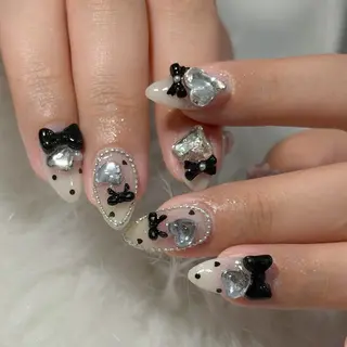 ネイル LAVISH nanamiのネイルデザイン
