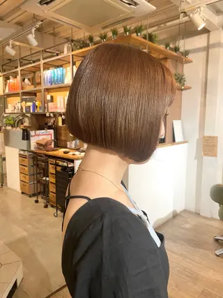 ミディアム 白上 愛佳のヘアスタイル