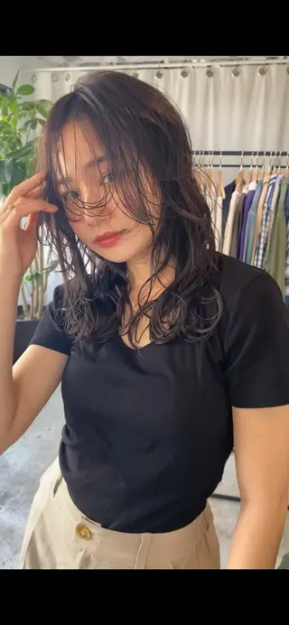 ミディアム パーマ カラー CEINE OURのヘアスタイル
