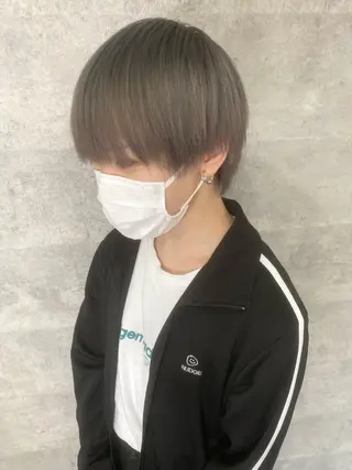 ショート カラー メンズ シールエクステ特化 ハイトーン、NANAのヘアスタイル