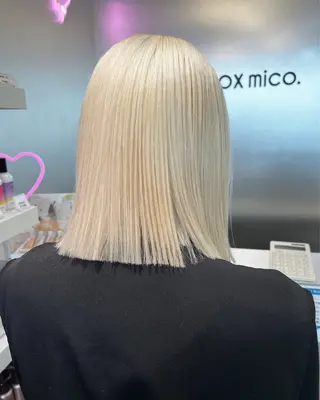 ショート カラー box mico. mutsumiのヘアスタイル