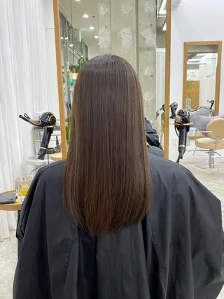 ロング カラー KVELL ユナのヘアスタイル
