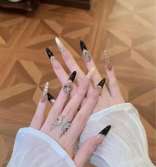 ネイル A KIのネイルデザイン