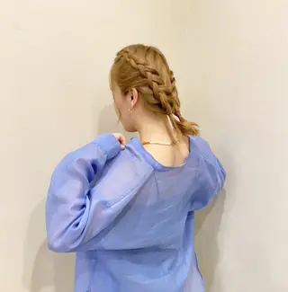 ミディアム ヘアアレンジ ワタナベ リリコのヘアスタイル