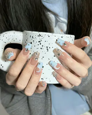 ネイル RAFFINE haru🦋🩵のネイルデザイン