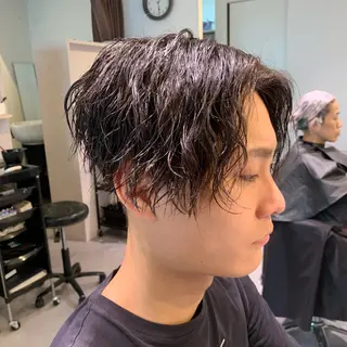 パーマ メンズ 濱口 健慎のヘアスタイル