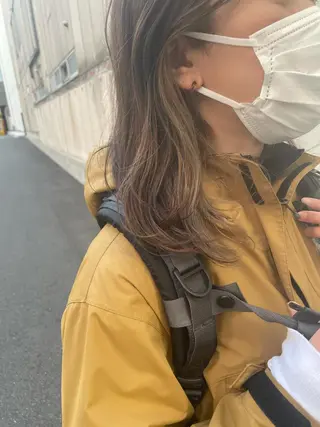 セミロング さの あやねのヘアスタイル