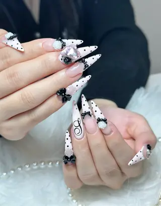 ネイル Eli Nails 新宿のネイルデザイン