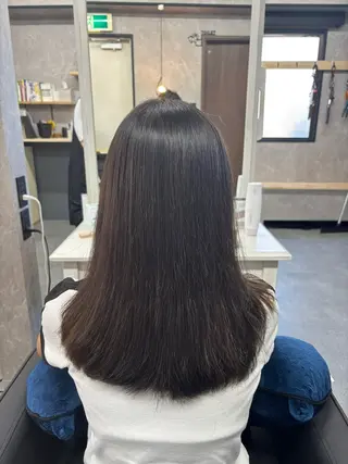 ロング かがみ/メンテナンス カット無料のヘアスタイル