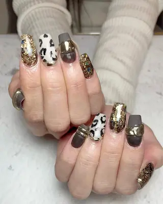 ネイル Feel ‪‪☺︎‬Yuriaのネイルデザイン