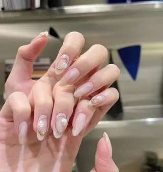 ネイル エリ🫧 nail池袋東口のネイルデザイン