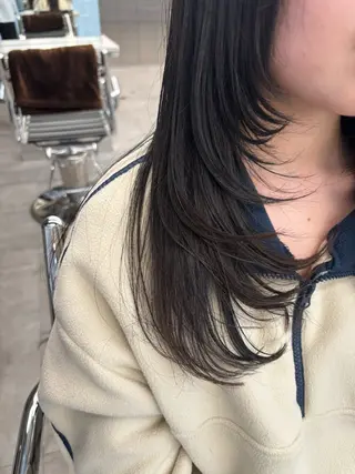 ロング 佐藤 莉子のヘアスタイル