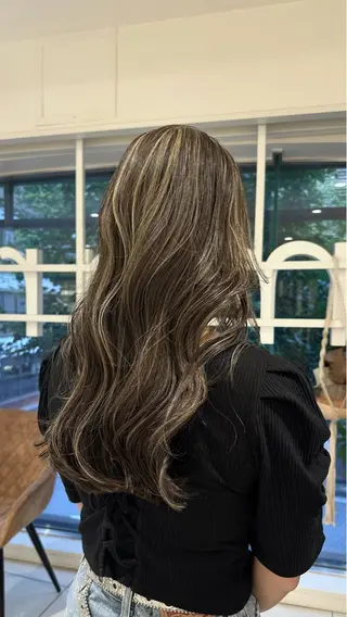 ロング カラー 🤍ハイライト/ レイヤー/銀座🤍のヘアスタイル