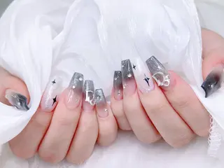 ネイル M🌷nail 長さだし専門店のネイルデザイン