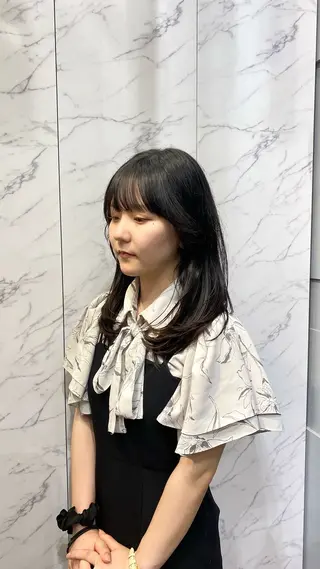 ロング マツザキ マナトのヘアスタイル