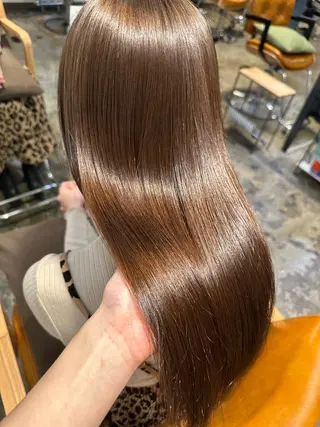 ロング 金 春江のヘアスタイル