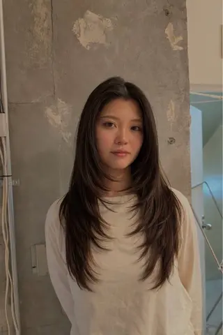 ロング 河本 伶のヘアスタイル