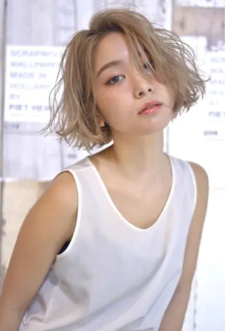 ショート カラー 韓国レイヤー/艶髪 WATSUKIのヘアスタイル
