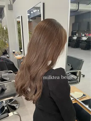 ロング カラー ミルクティーベージュ ❤︎レイヤー　MIAのヘアスタイル