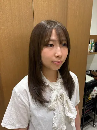 セミロング 寺本 心のヘアスタイル