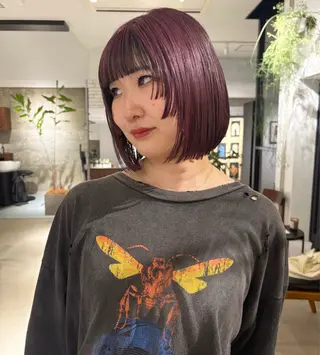 ショート カラー Yui⭐️ 透け感カラーのヘアスタイル