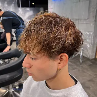 メンズ 🪽直毛男子の救世主 🪽フェザーパーマのヘアスタイル