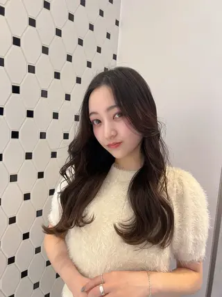 セミロング カラー ヘアアレンジ 顔周り/透明感/銀座 🩵rinoのヘアスタイル